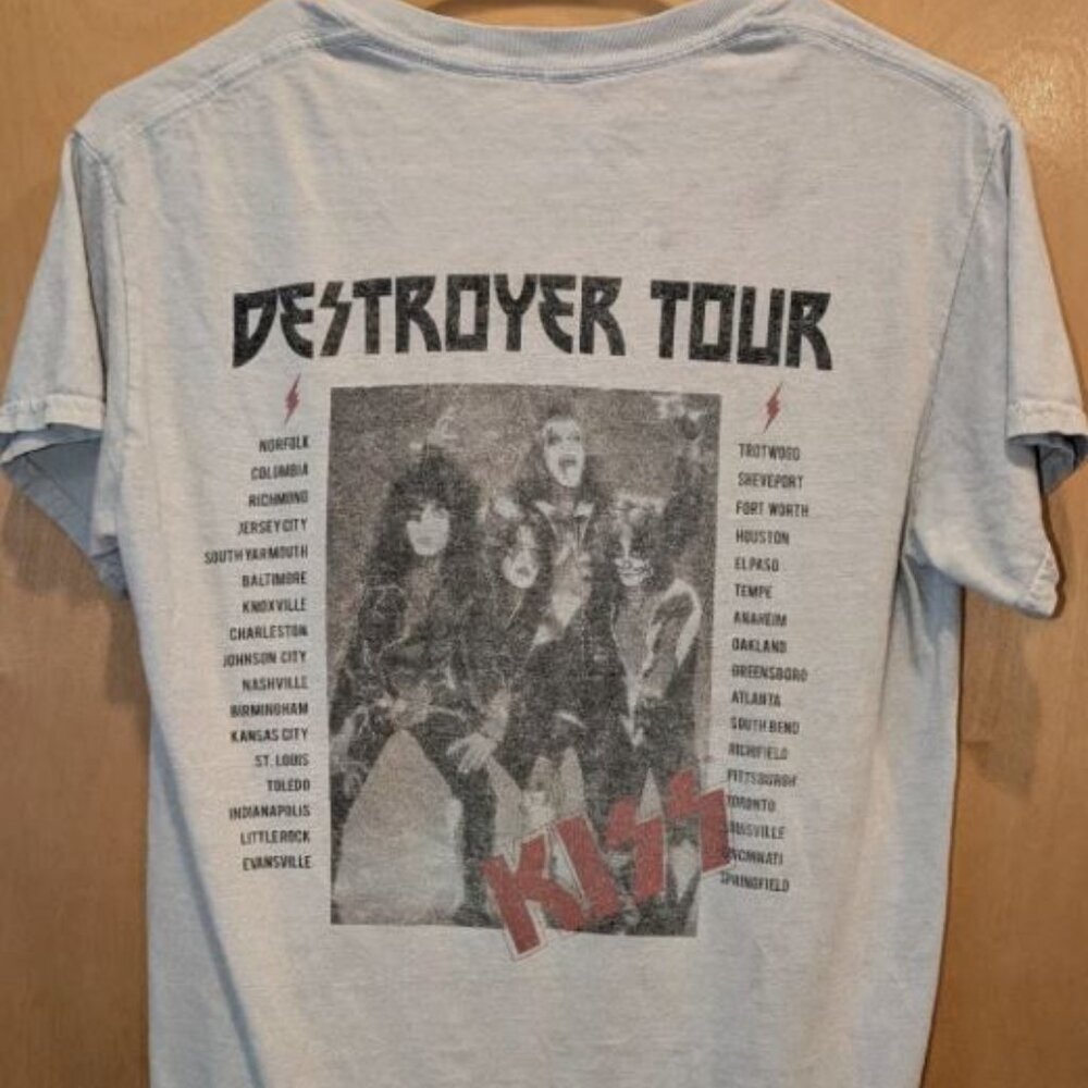 KISS 1976 Destroyer Tour Concert T-Shirt - Great band images. Size Small - Picture 2 of 3